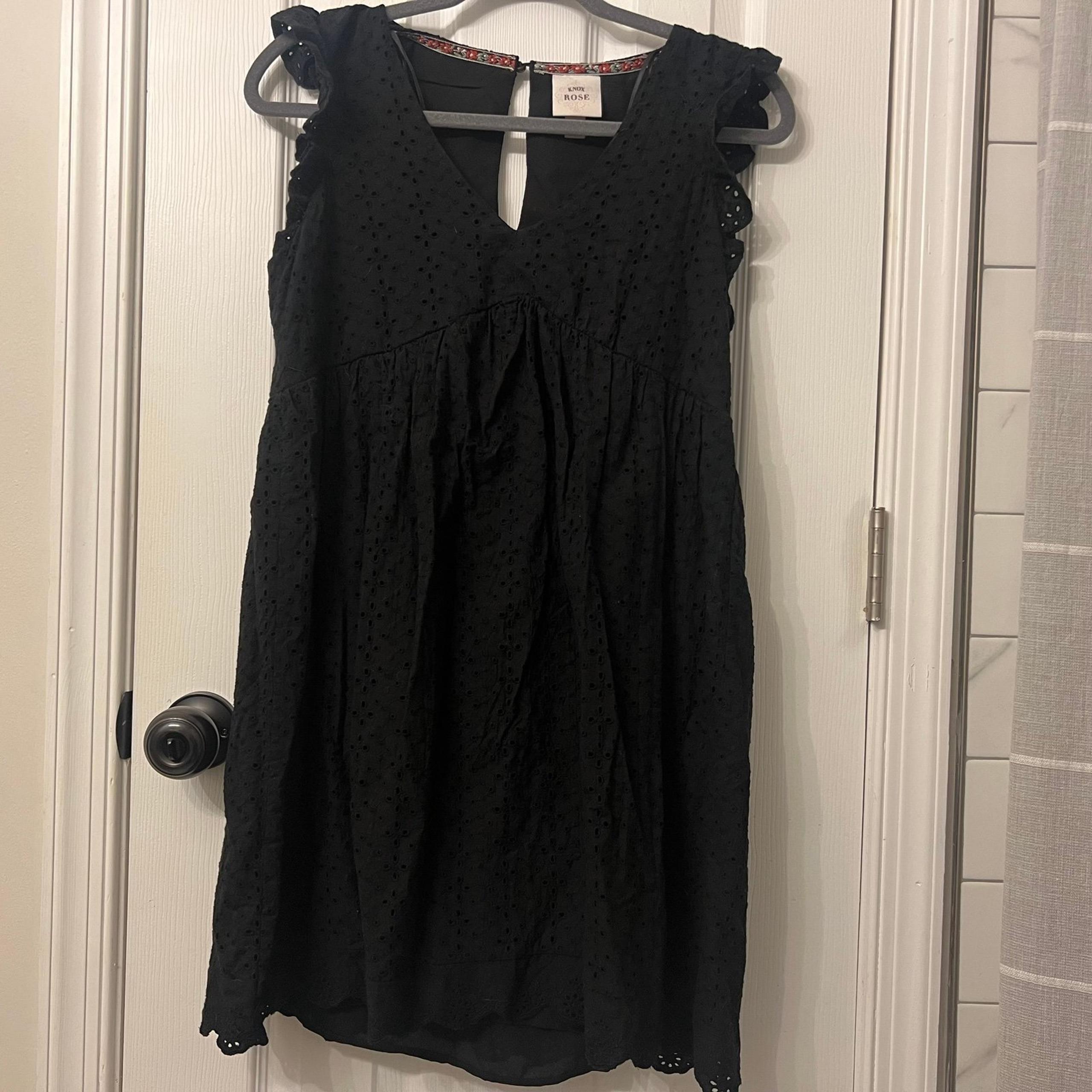 Knox Rose Women’s Black Eyelet Sleeveless V Neck Mini Dress size XS