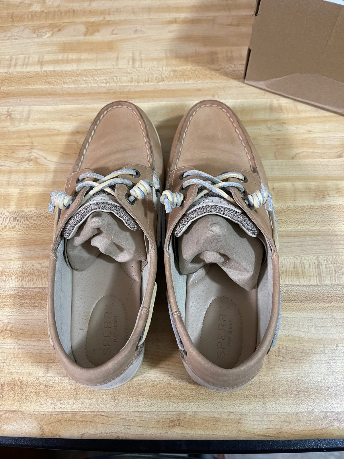 Women’s Sperry Shoes