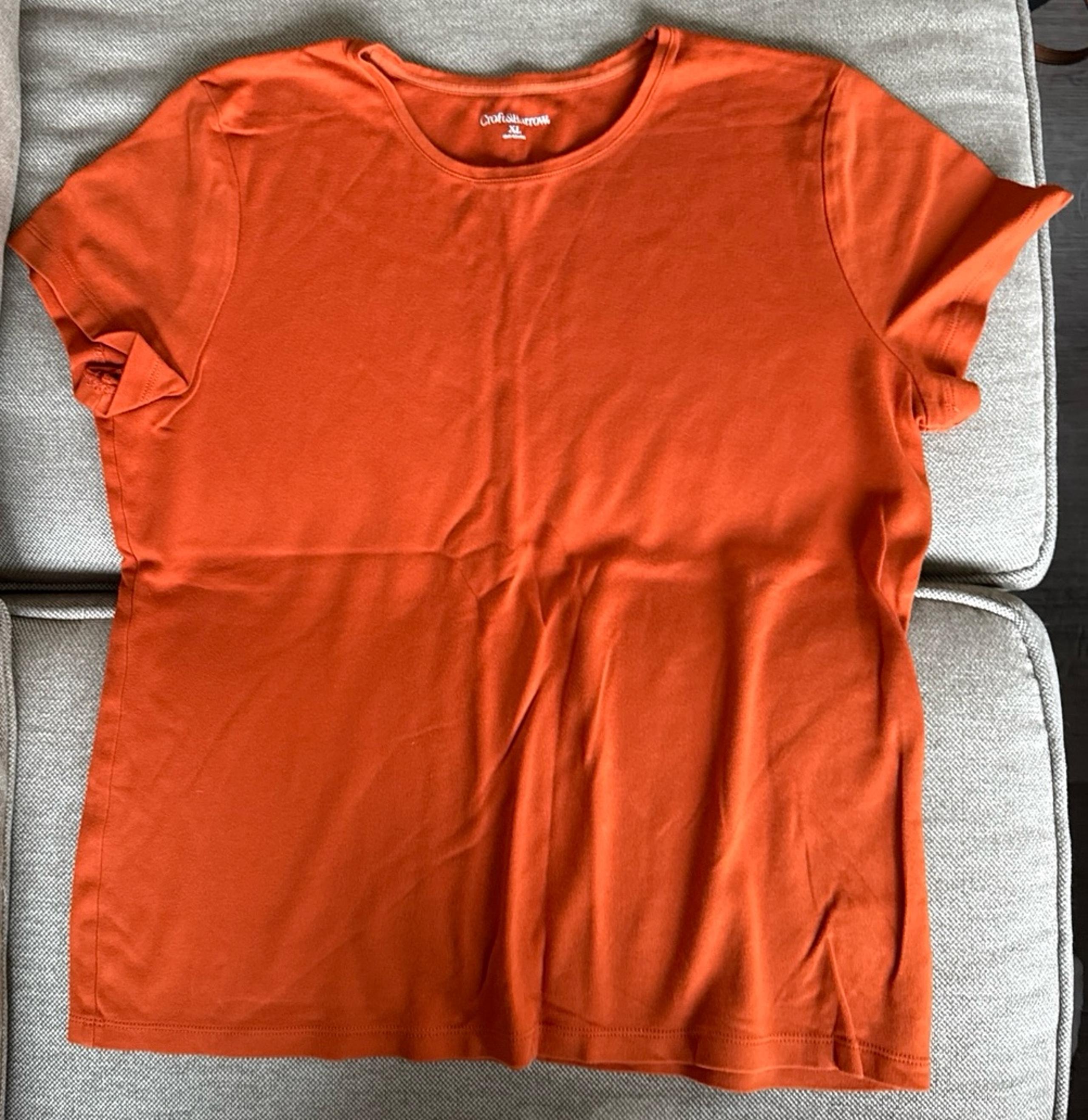 Croft & Barrow Orange T-Shirt (x-large)