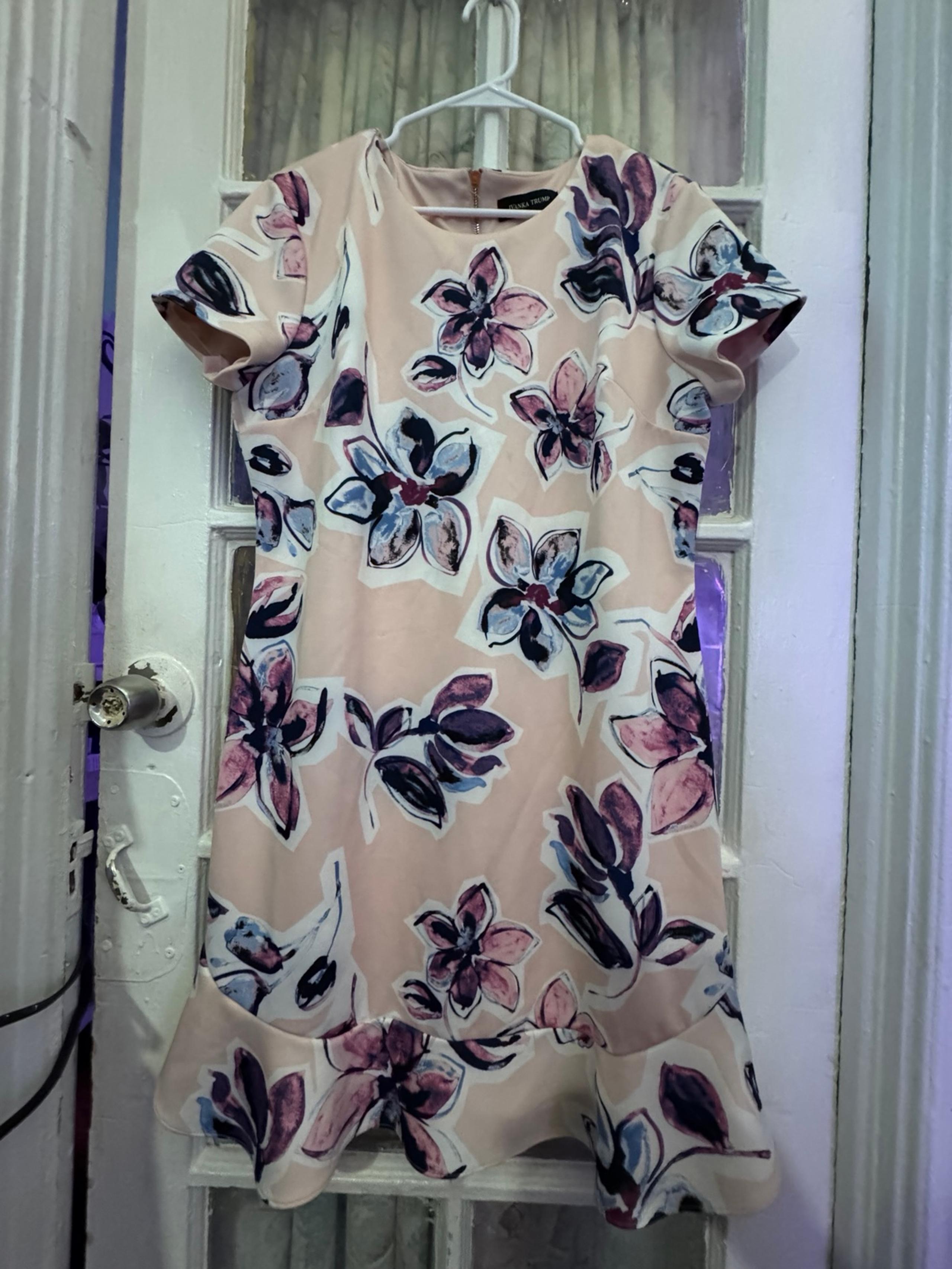 IVANKA TRUMP Floral Short Sleeves Mini dresses size 16