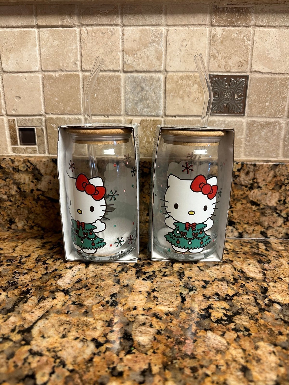 Hello Kitty Christmas Glass tumblers