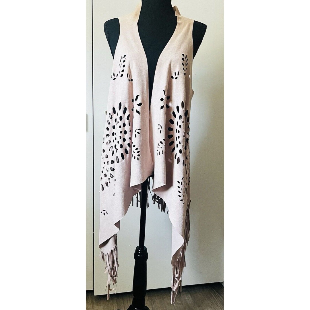 LaBellum Hillary Scott Faux Suede Wm's Blush Laser Cut Poncho Shawl Fringe Vest