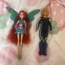 Jakks Pacific Toys R Us Exclusive Winx Club Bloom And Sky Doll Set