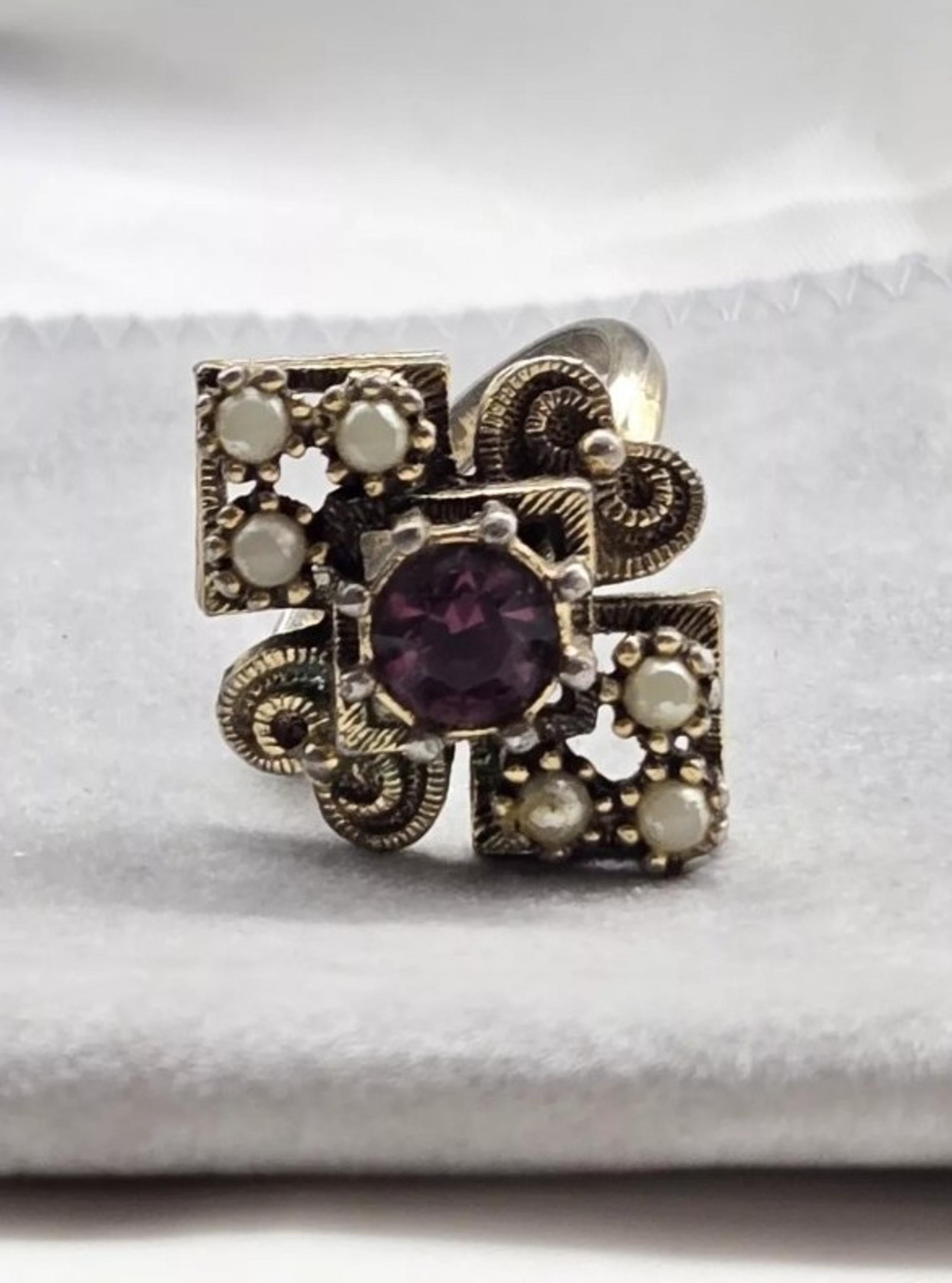 Vintage Sarah Coventry Statement Ring Faux Mini Pearls Purple Faceted Stone