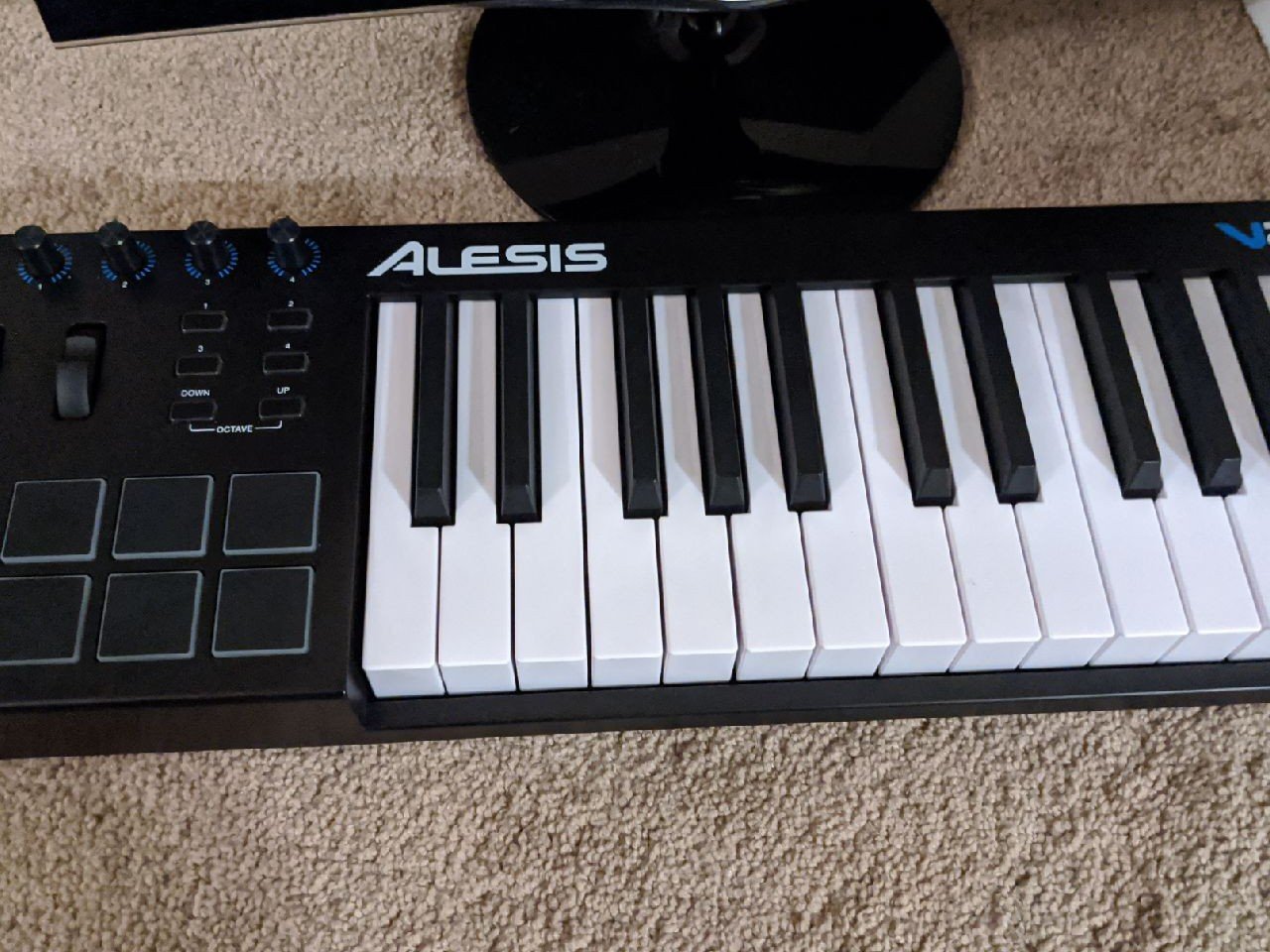 Alesis V25 Blue LED MIDI Keyboard