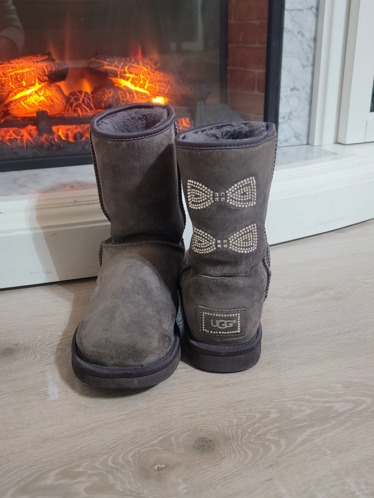 Ugg Australia Classic Mini Swarovski Crystal Bow Booties