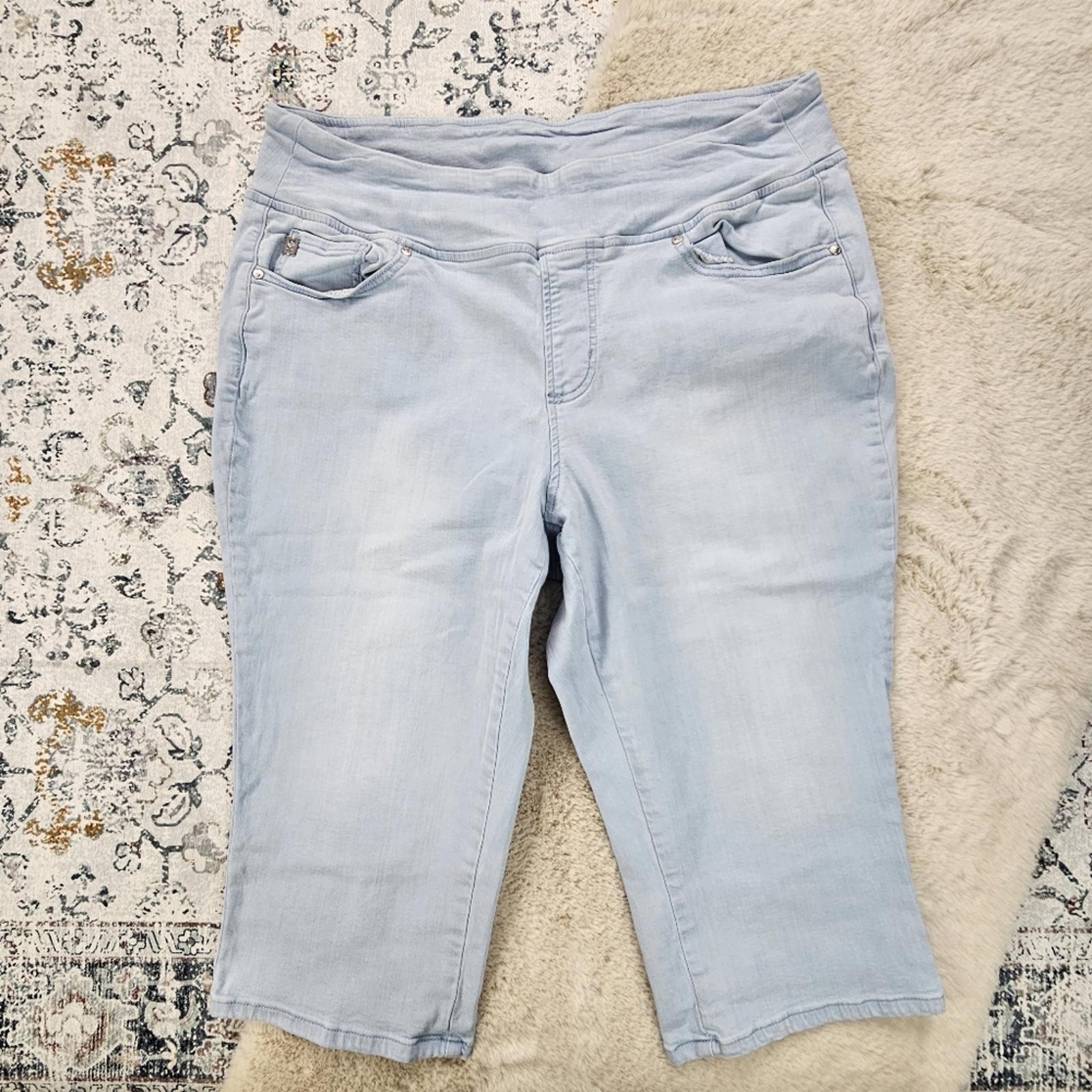 Belle by Kim Gravel TripleLuxe Denim Pedal Pushers-Bleach Wash 18W