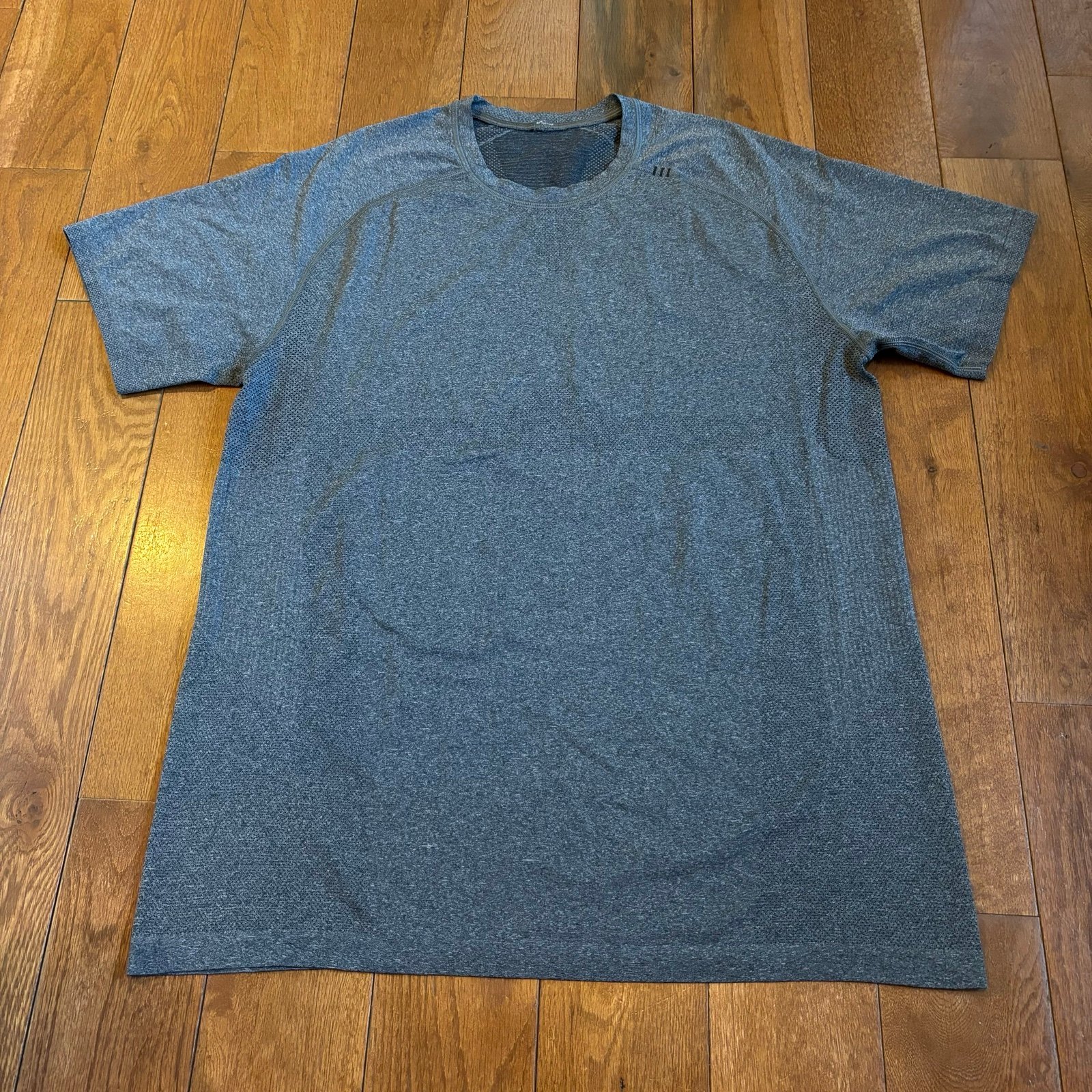 Mens Lululemon Metal Vent Crew Neck T Shirt Short Sleeves Gray Sz Large