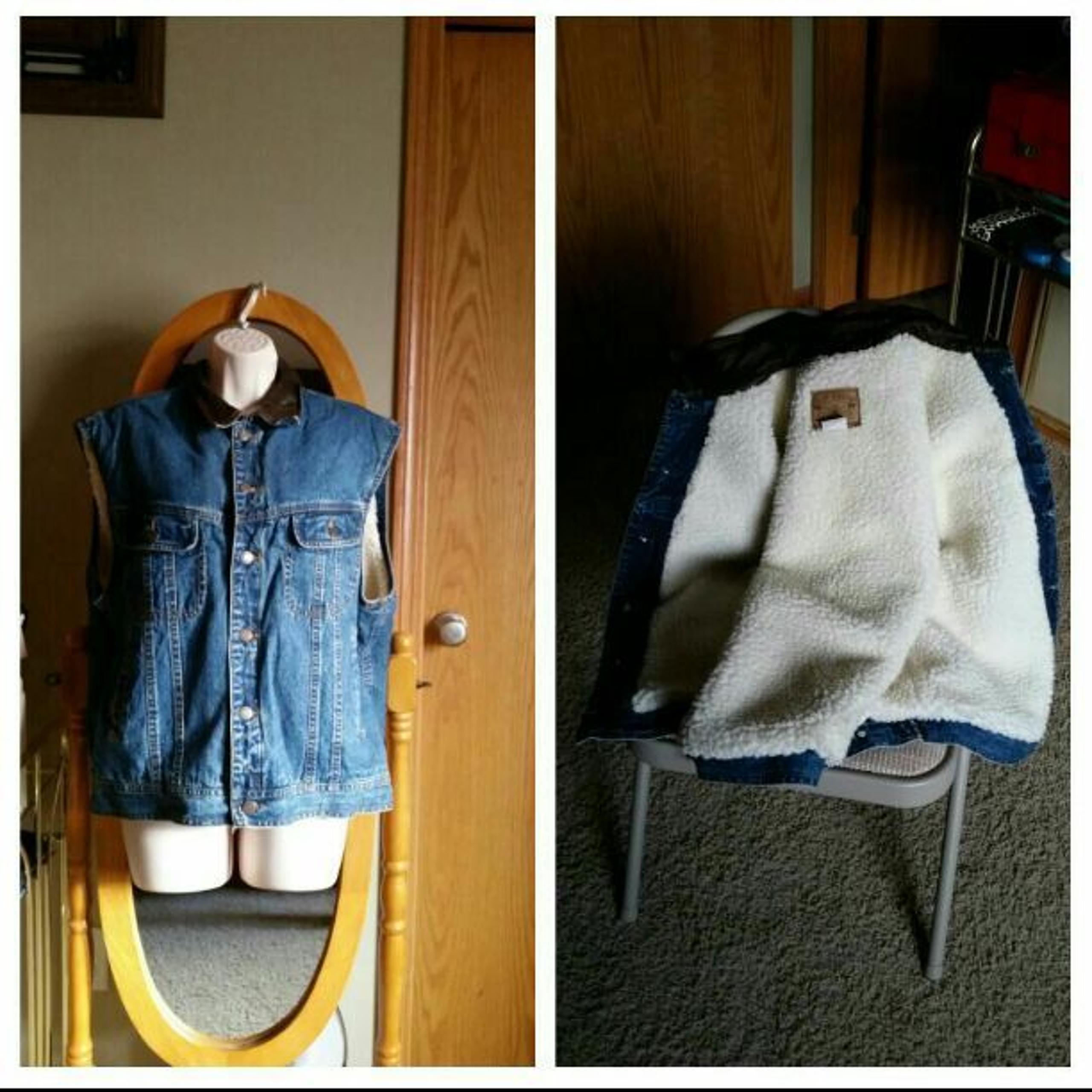 GAP DENIM VEST