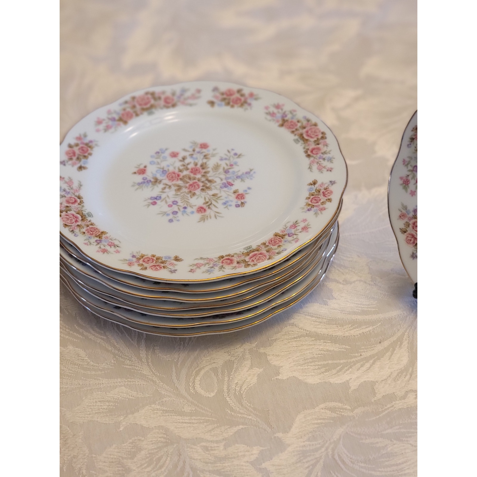 Remington Fine China by Red Sea 8 plates 8
