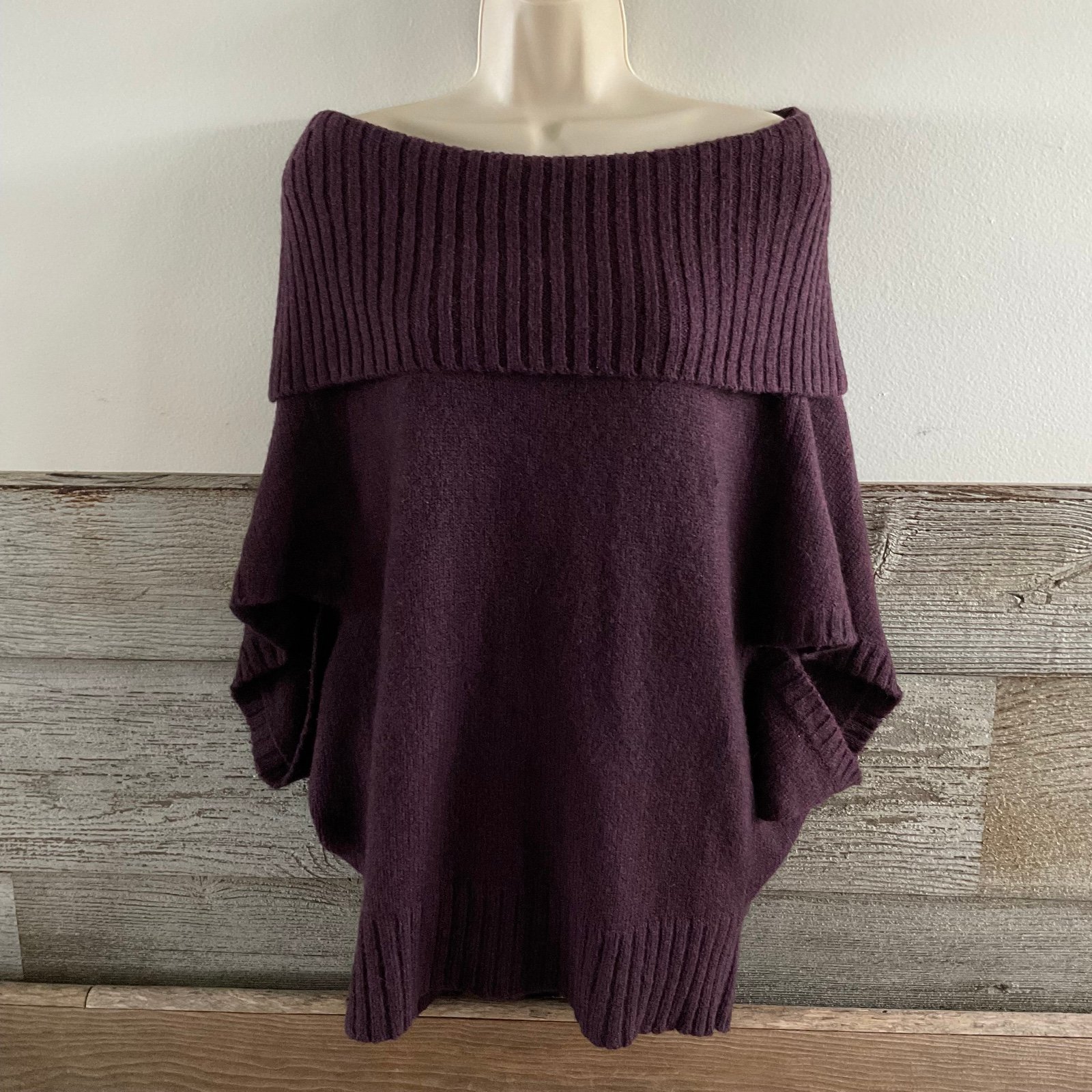 Eileen Fisher Merino Wool/Camel pullover size small (I1) Beautiful rich purple