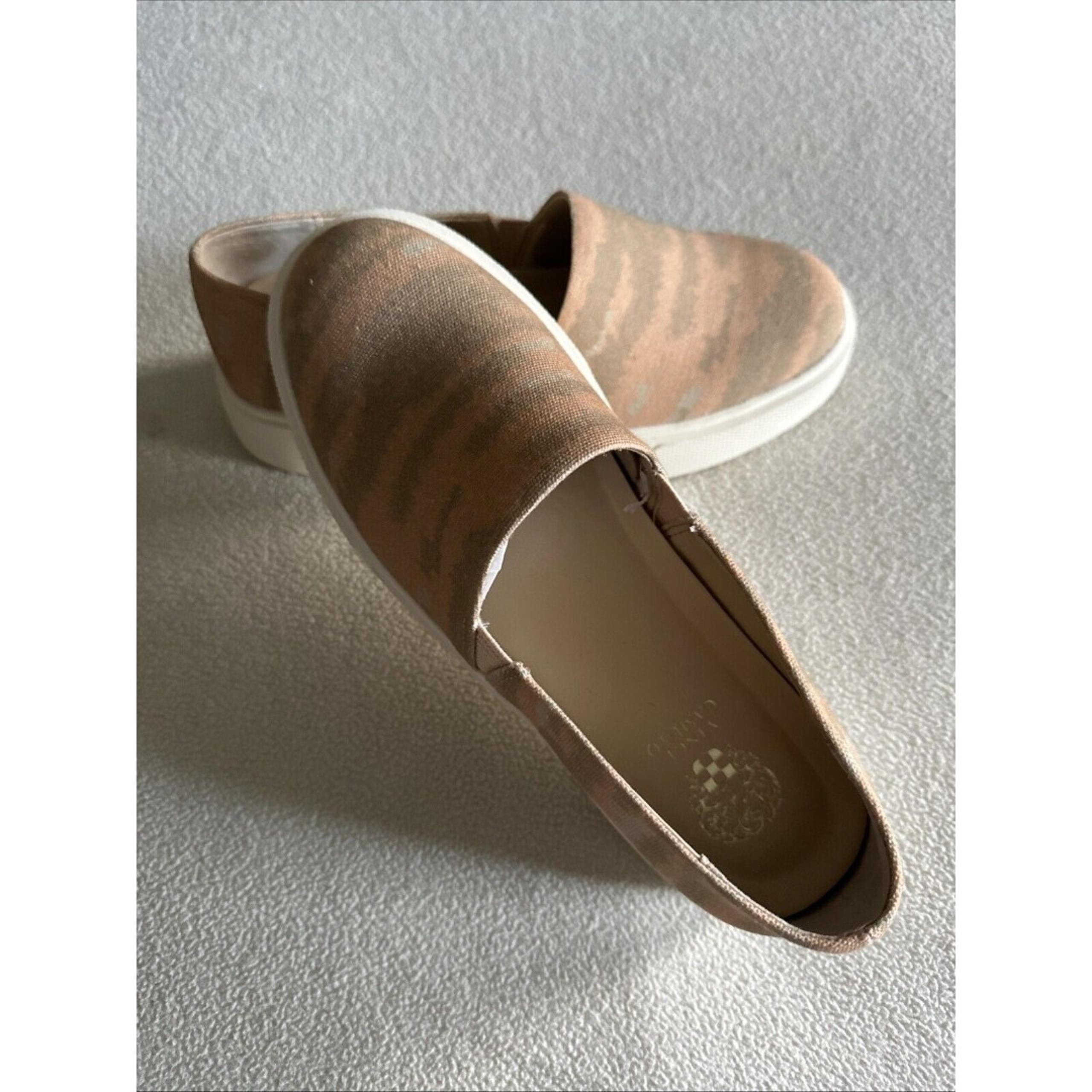 Women's NEW Vince Camuto Abbinna Platform Loafers Shoes Size 8.5 Pink Olive Camo