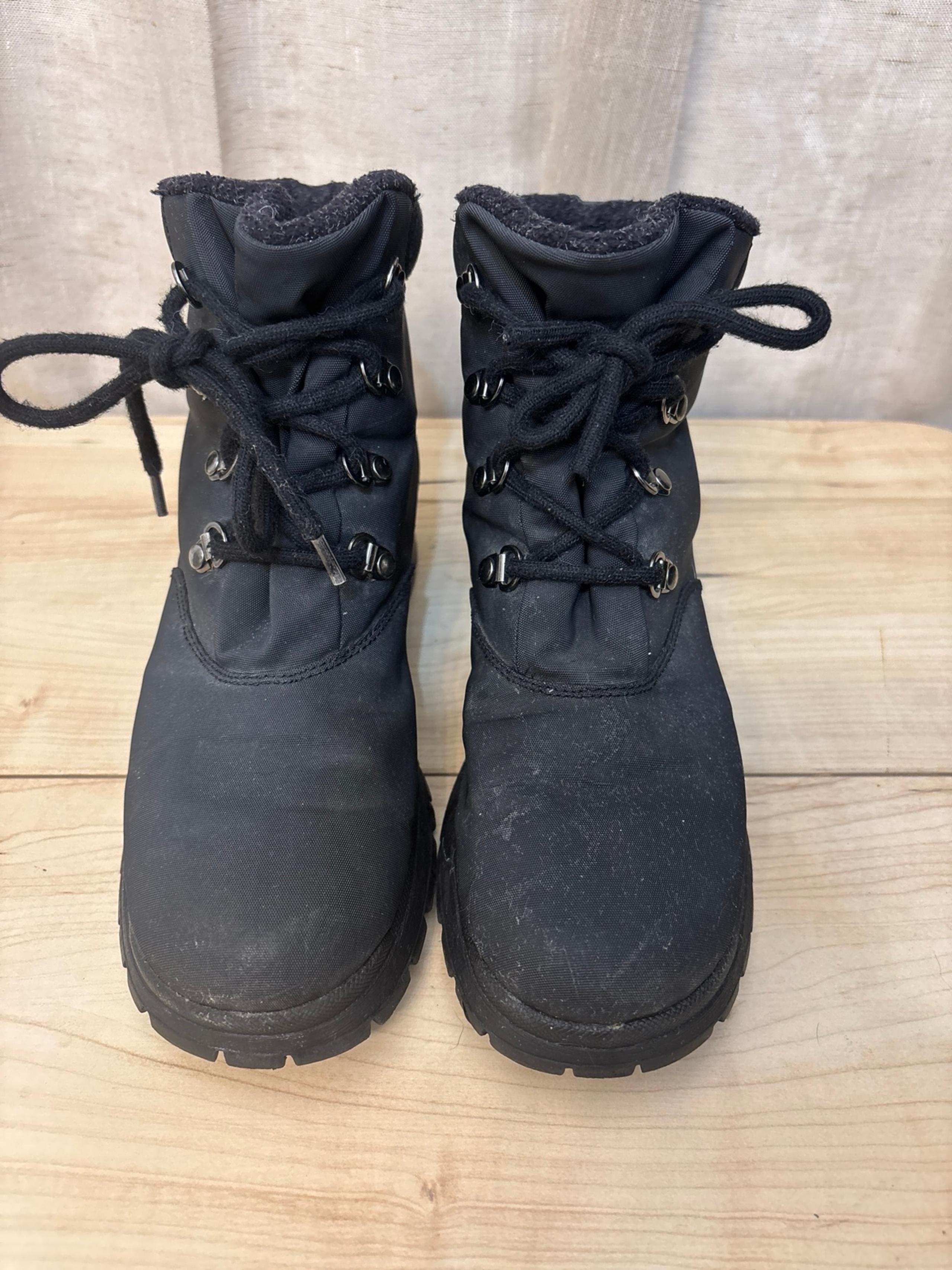 KHOMBU black Boots size 8