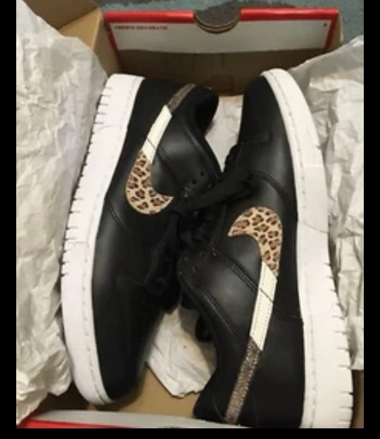 Nike Dunk Low SE Primal Black Women Size 10.5 , Men Size 9 DD7099-001. 

Style D