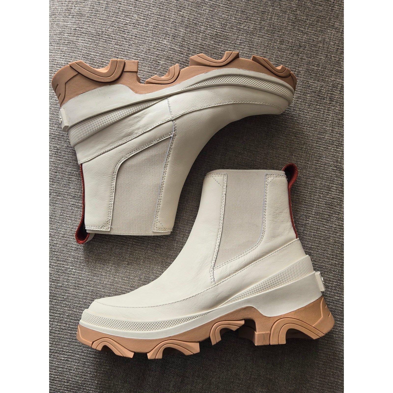 SOREL Brex Chelsea Boot Beige/Tan Almond Toe Waterproof Women's Size 8
