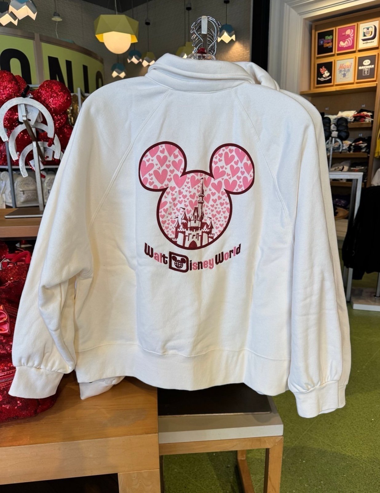 NWT Disney Parks 2025 Walt Disney World Valentines Sweatshirt Pullover Sz M