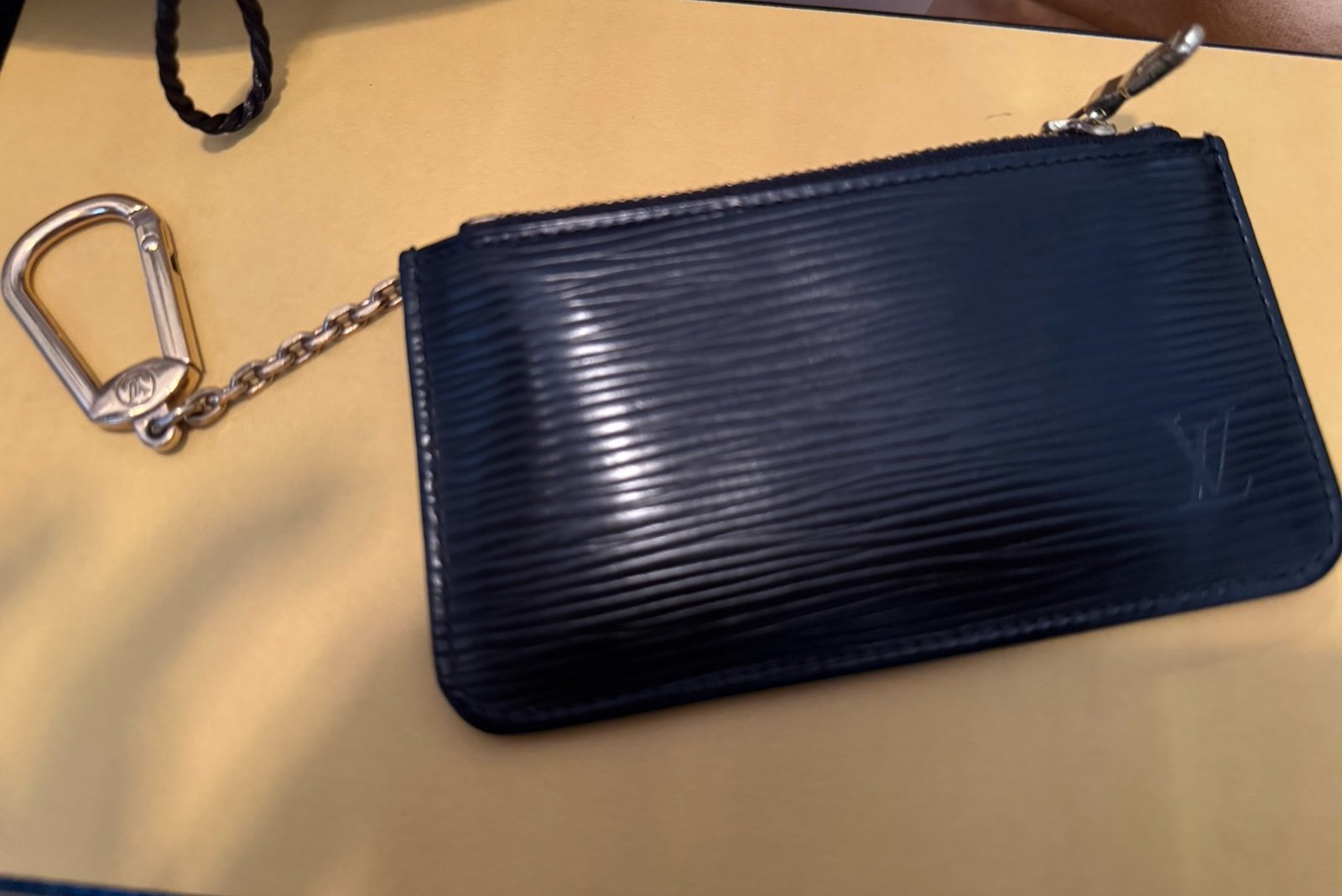 Authentic Louis Vuitton Black Epi Key Cles