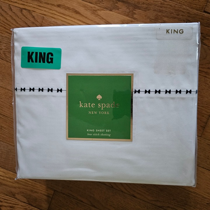 NEW In Pkg Kate Spade White w Black Bow Stitch KING size Sheet SET 100% Cotton