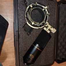 Microphone