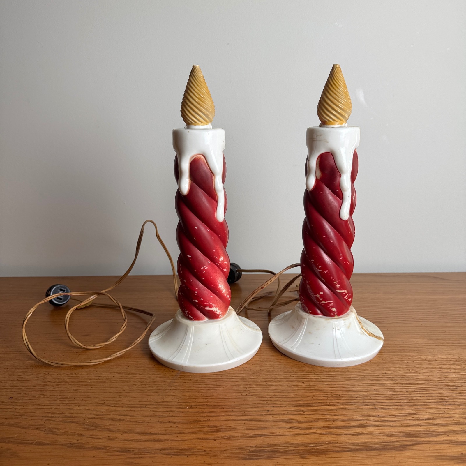 Vintage Christmas Blow Mold Candle Lamps Pair Red White Spiral Twist Lights Cord