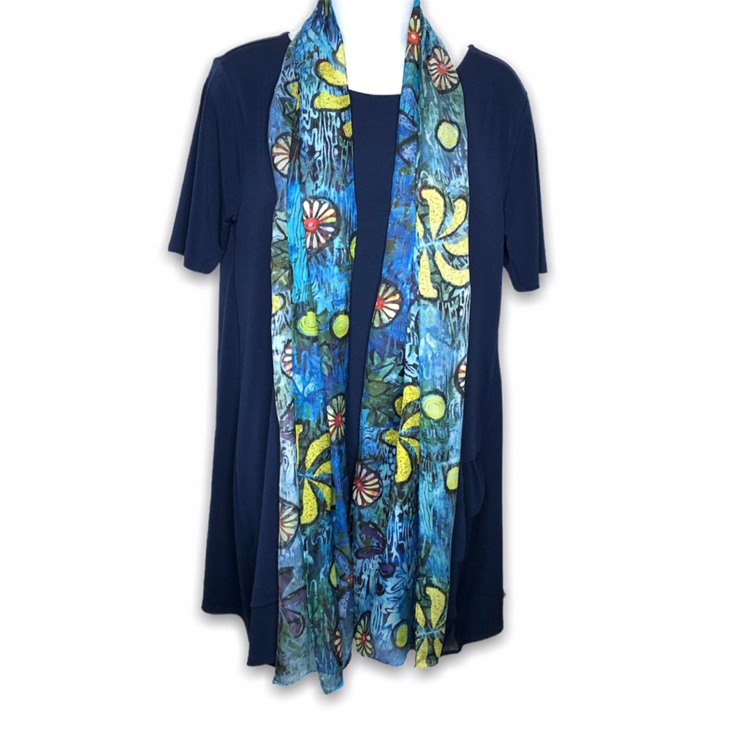 Scarf multicolor artistic flower pattern