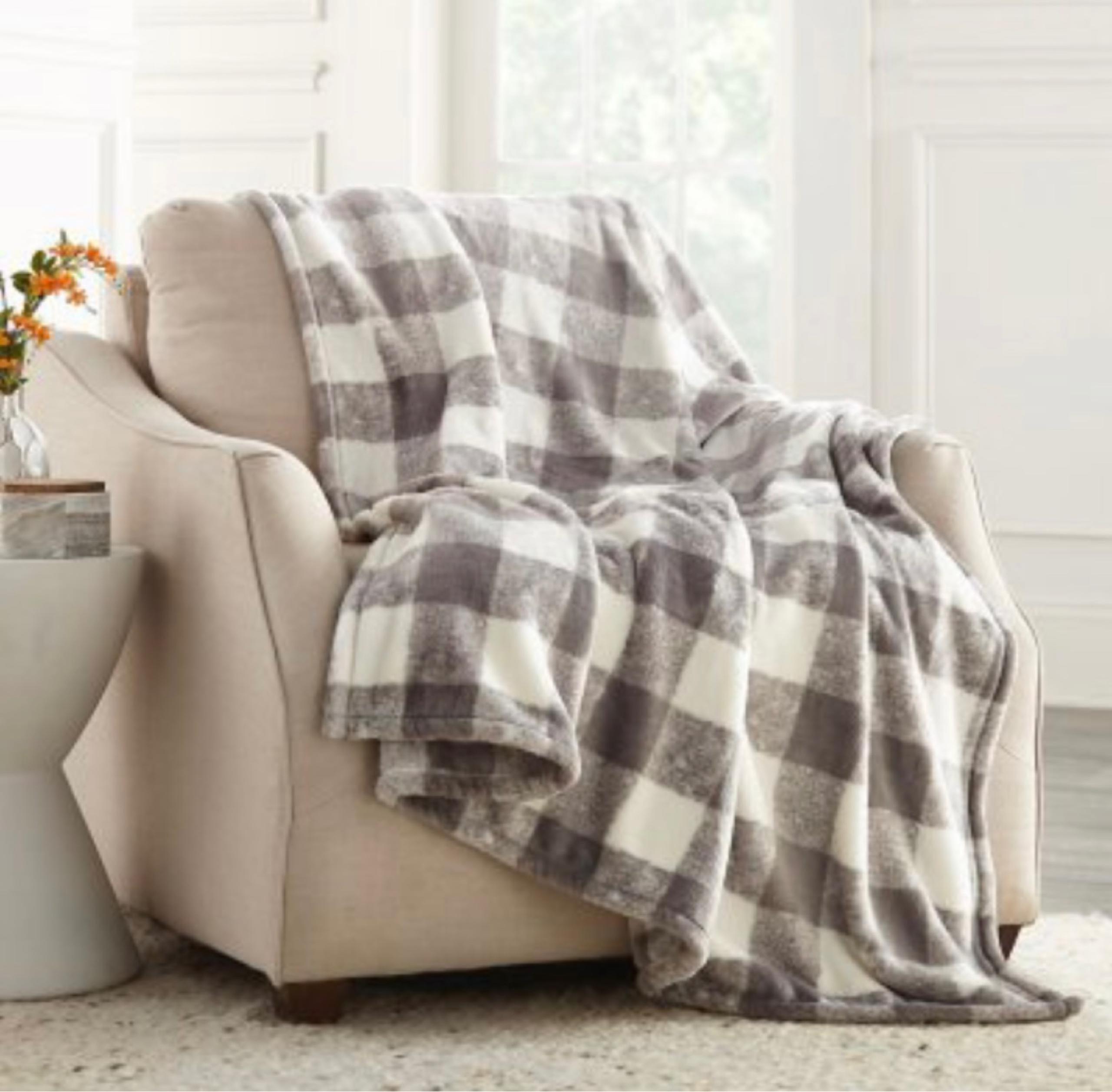 Members Mark oversized throw