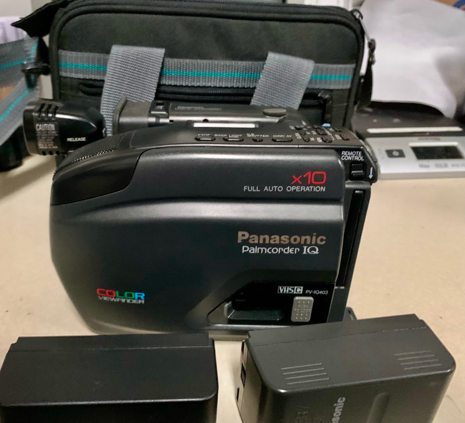 Panasonic Palmcorder IQ PV-A206 VHS-C Camcorder Camera With 2 Batteries & Bag
