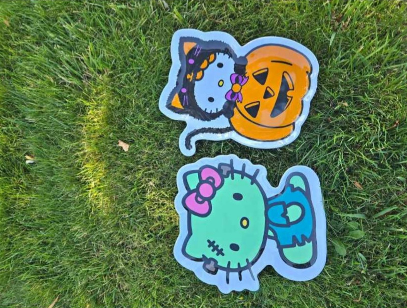 Hello kitty plates