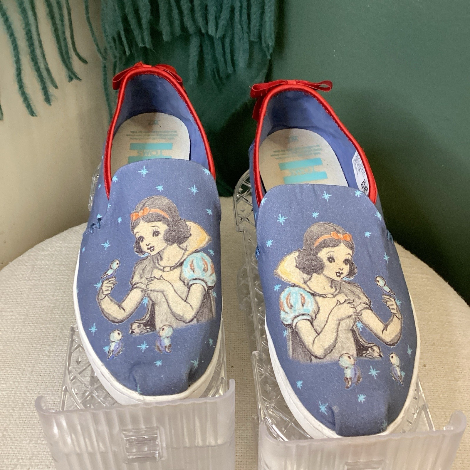 TOMS limited Edition Disney Snow White Flats
