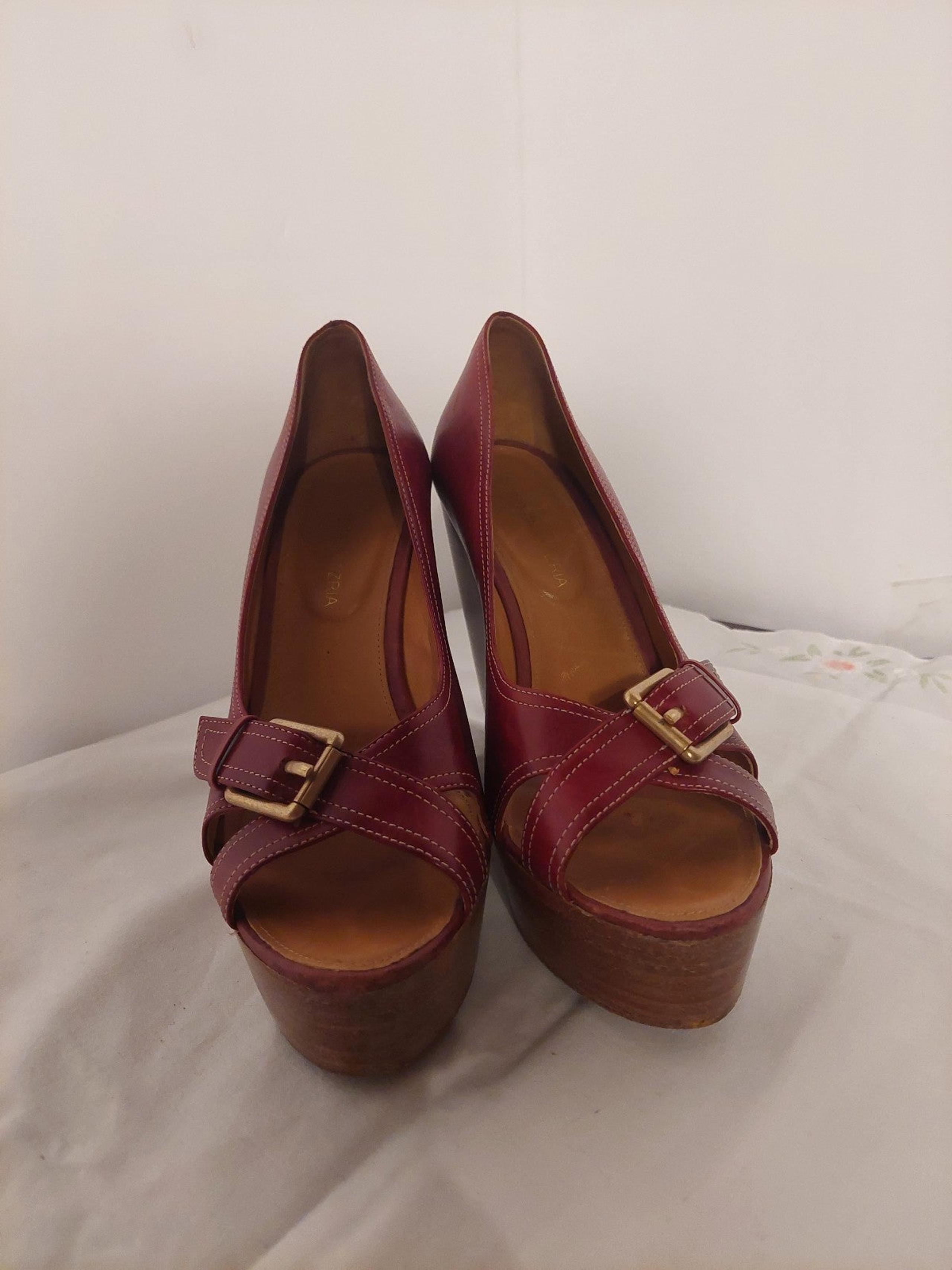 BCBGmaxazria wedge platform, open toe pumps size 7-7 1/2.