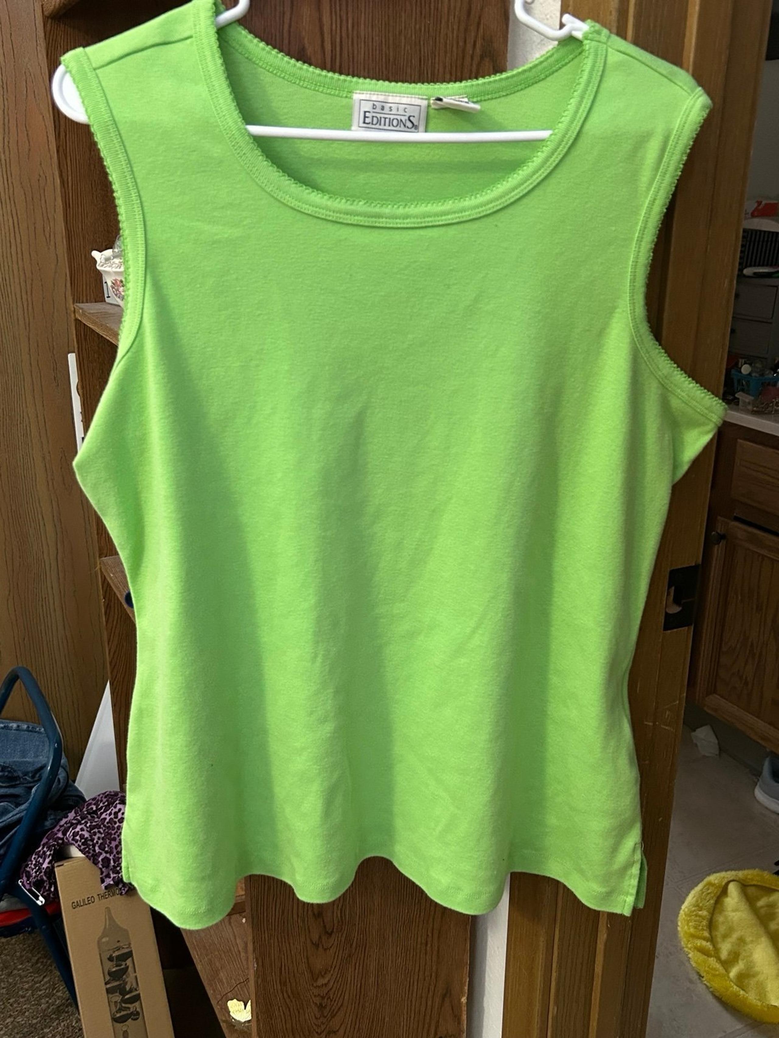 Women’s Basic Editions Beautiful Lime Green tank top. 1X