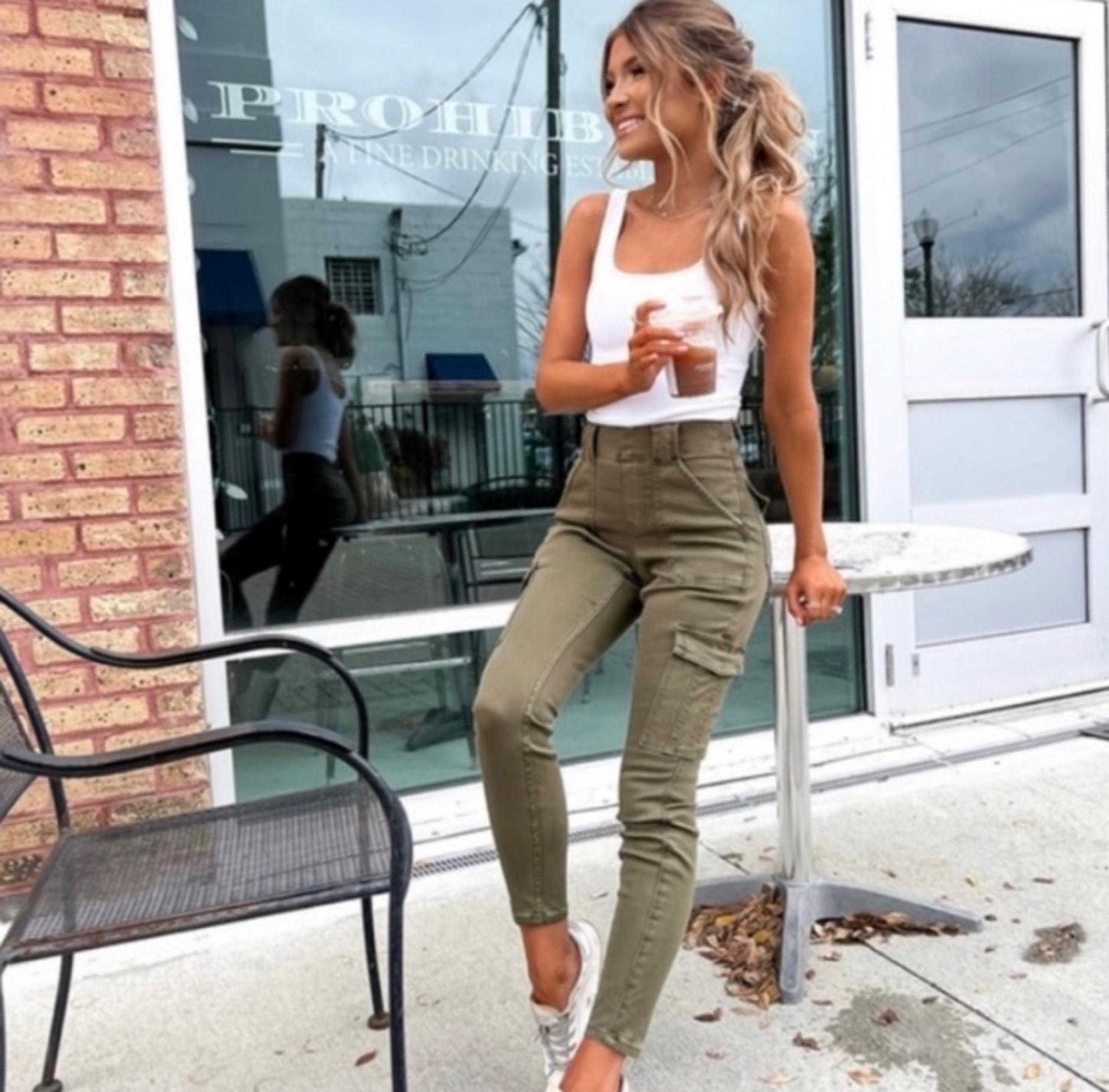 SPANX Stretch Twill Ankle Cargo Pants Darkened Olive Green Small NWT