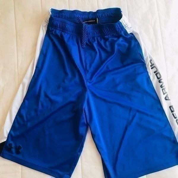 Under Armour boys athletic shorts size YLG