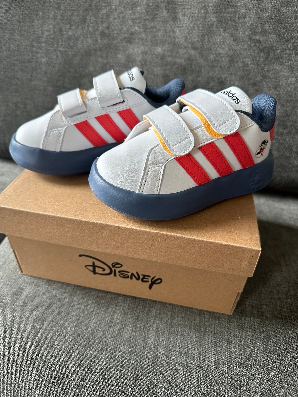 NWOT Adidas Disney Toddler Sz 7 Mickey Grand Court
