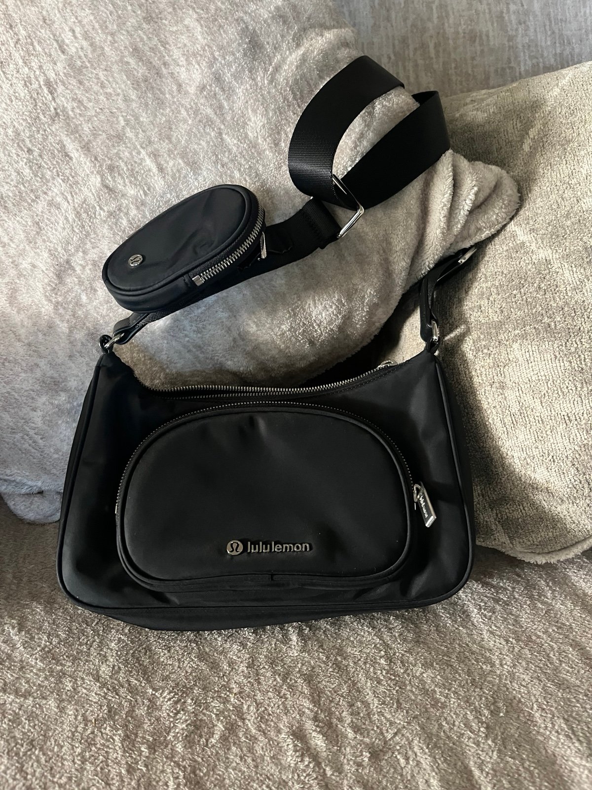 Lululemon bag