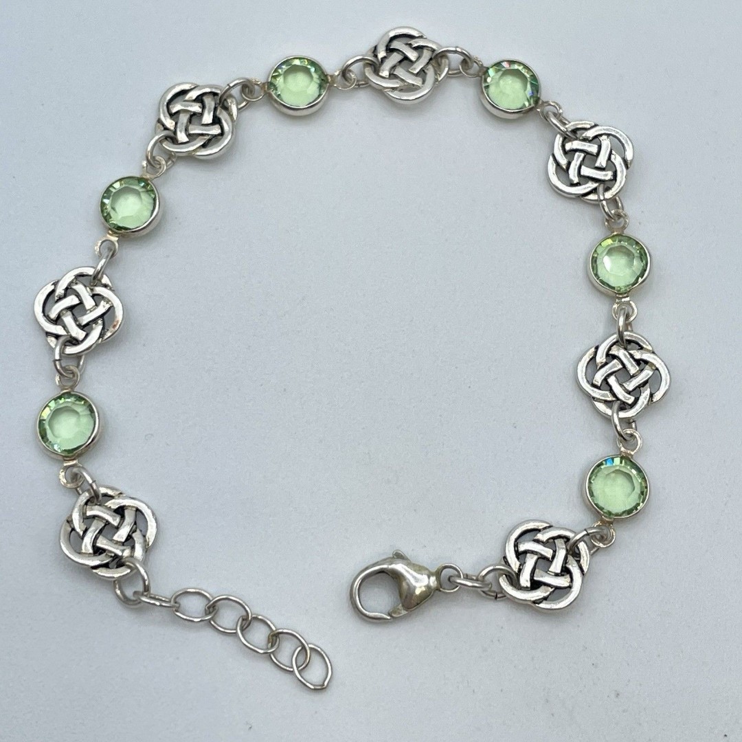 Ashleigh Falls Sterling Silver Green Cubic Zirconia Celtic Knot Chain Bracelet