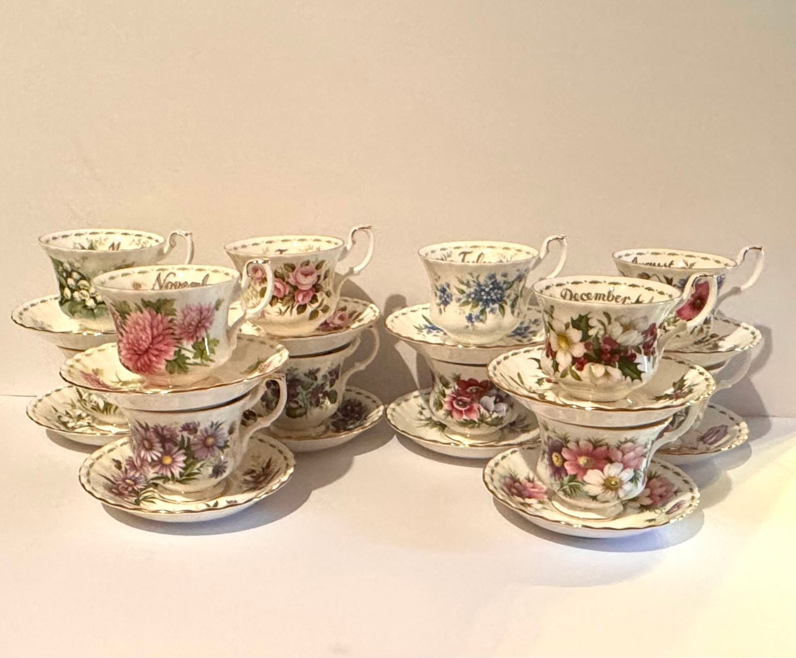 Royal Albert Vintage 24 Piece Set Flowers of the Month Cup & Saucers EXC Cond