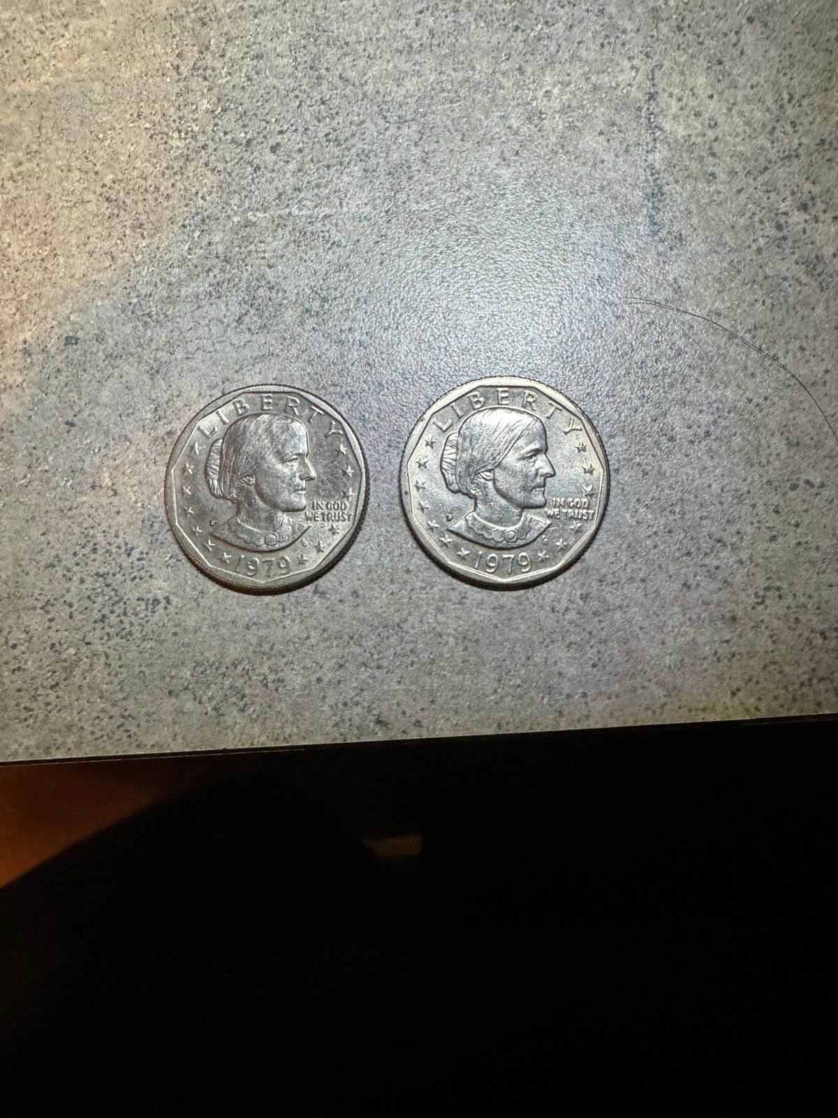 x2 SUSAN B ANTHONY WIDE RIM 1979 P