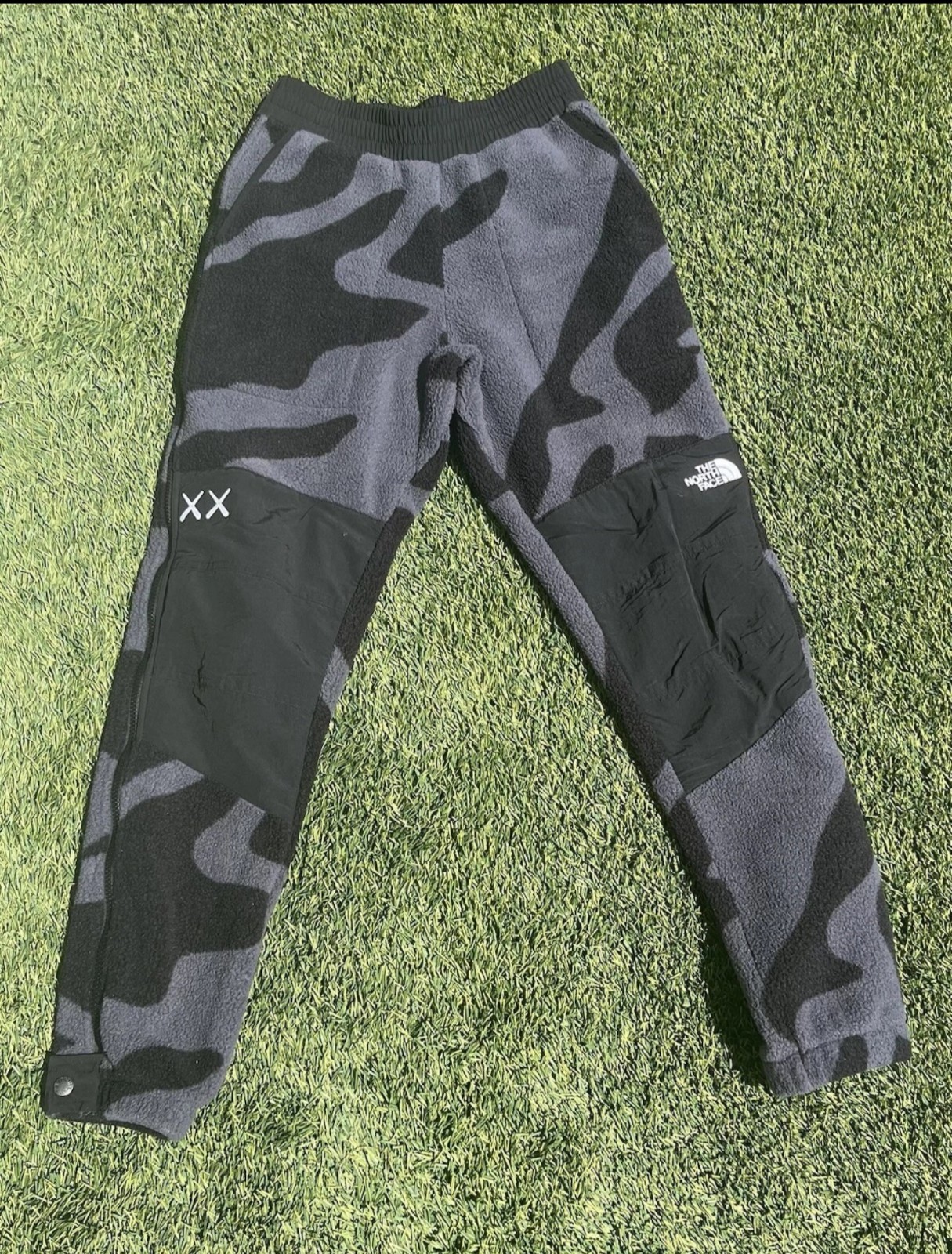 KAWS x The North Face Retro 1995 Denali Pant Mens XS