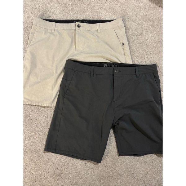 (2) Vuori Men’s Aim short in charcoal and khaki Sz 38, 155