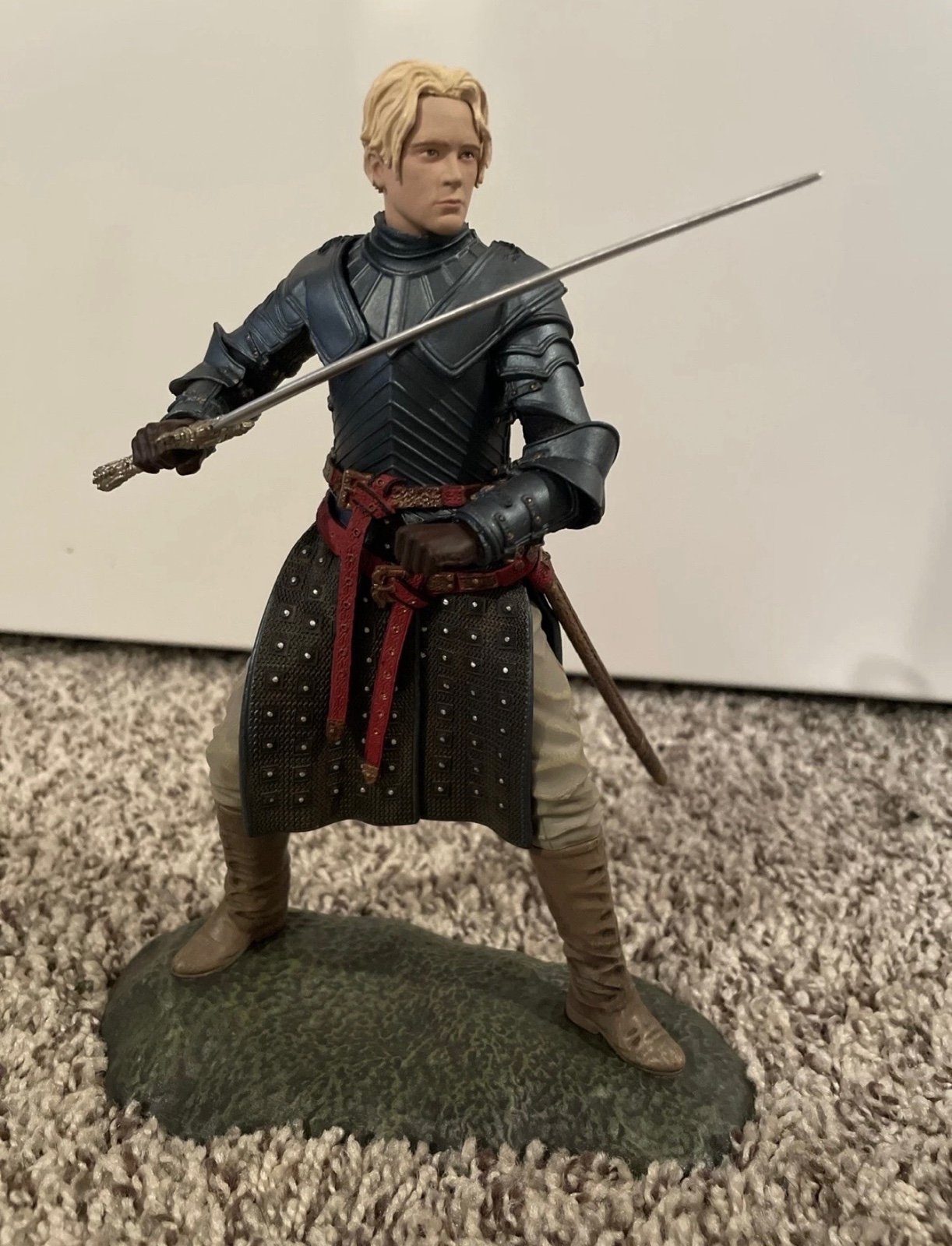 Dark Horse Game of Thrones Brienne of Tarth 8 inch Figure