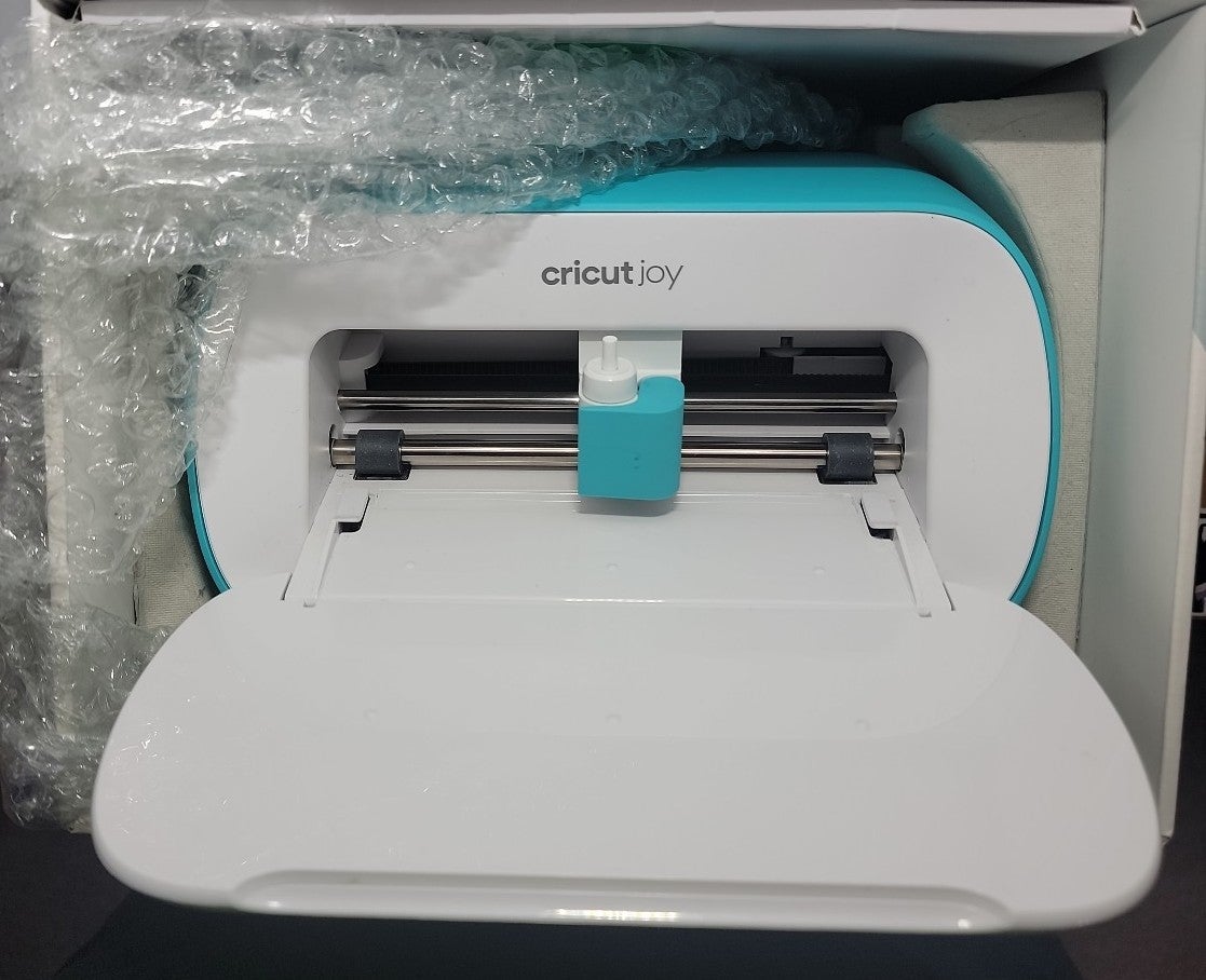 Newest Cricut Joy Smart Vinyl Machine