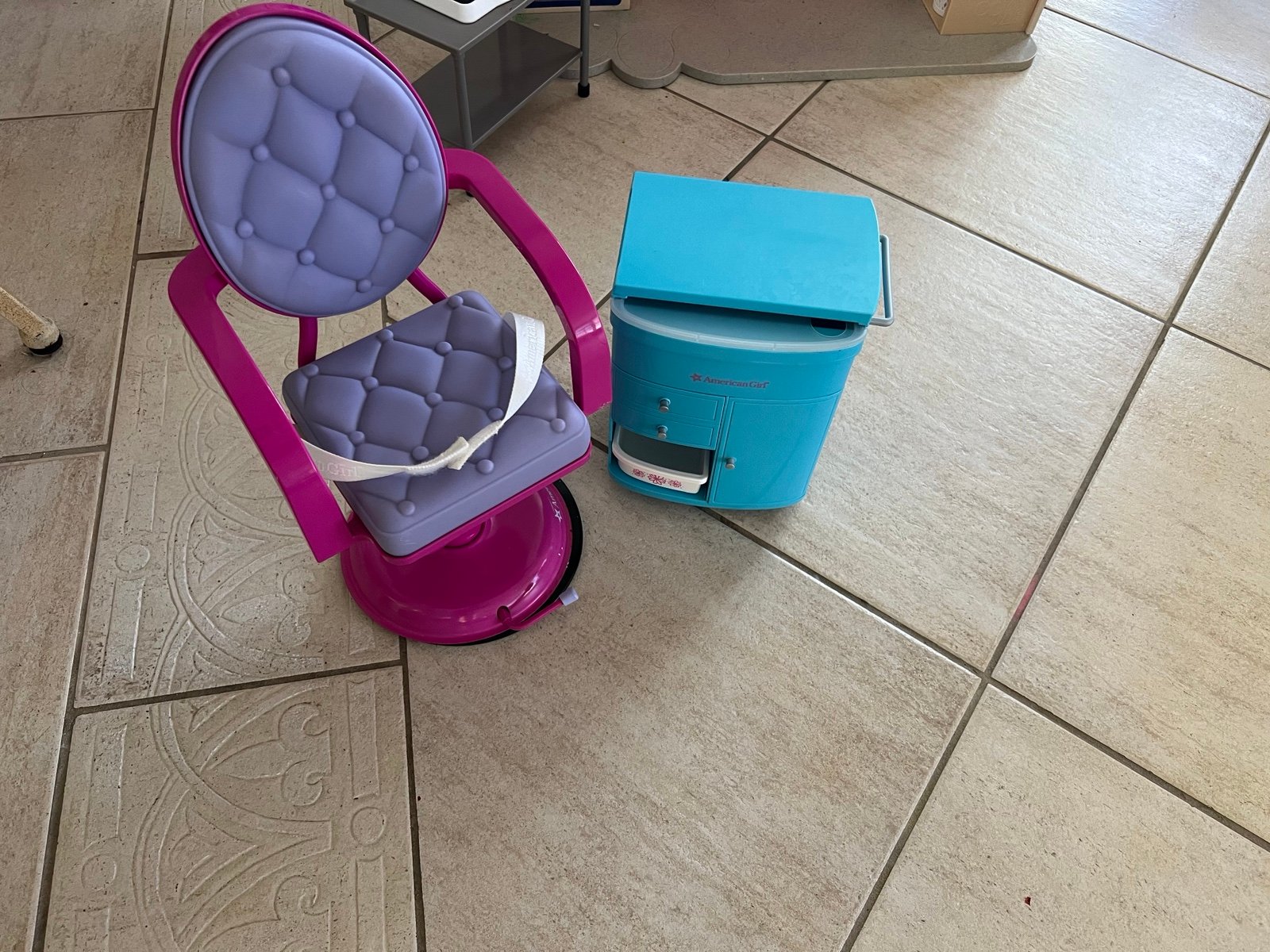 American girl spa beauty shop caddy and chair