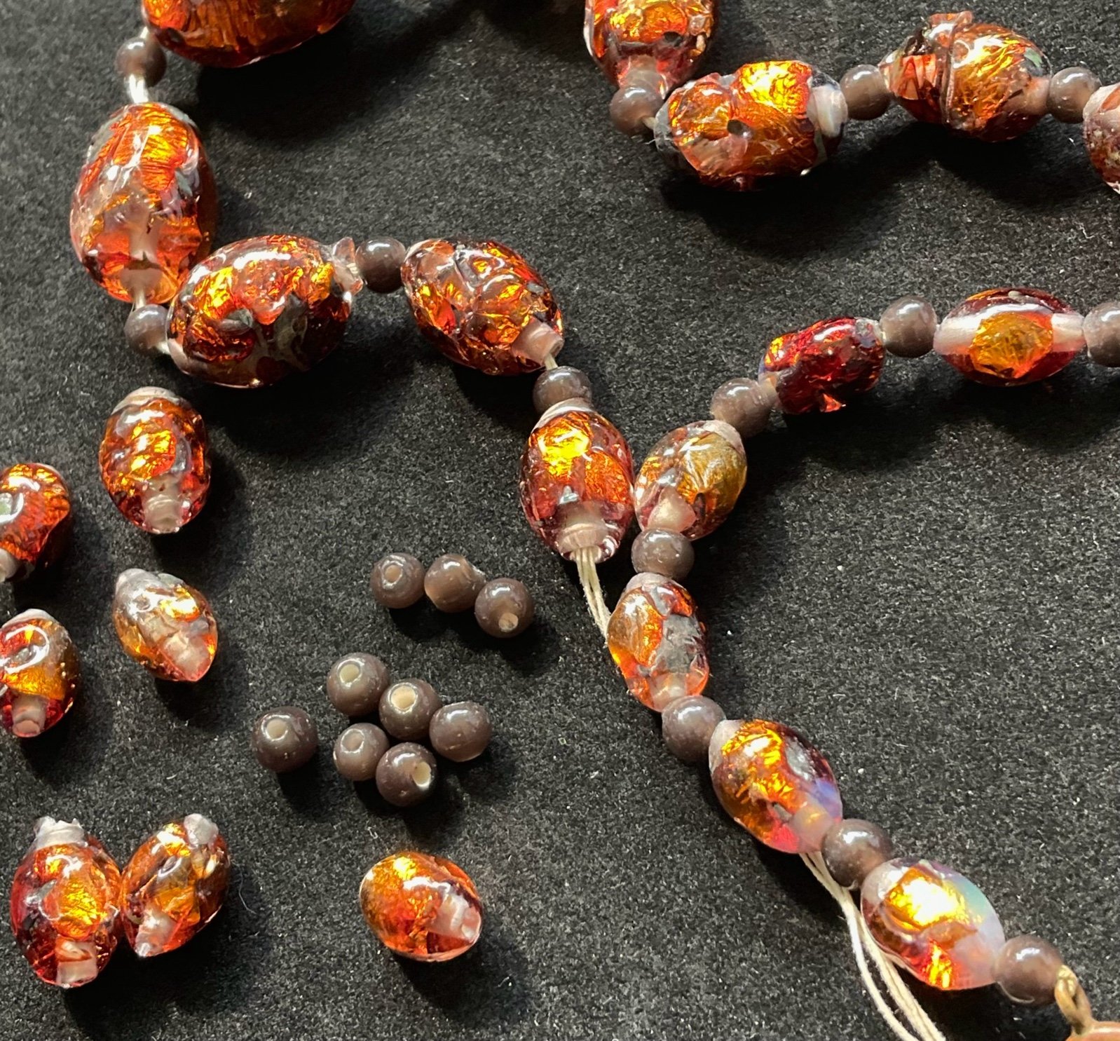 Antique Art Deco Venetian Opalescent Foiled LAVA GLASS Beaded Necklace **Repair