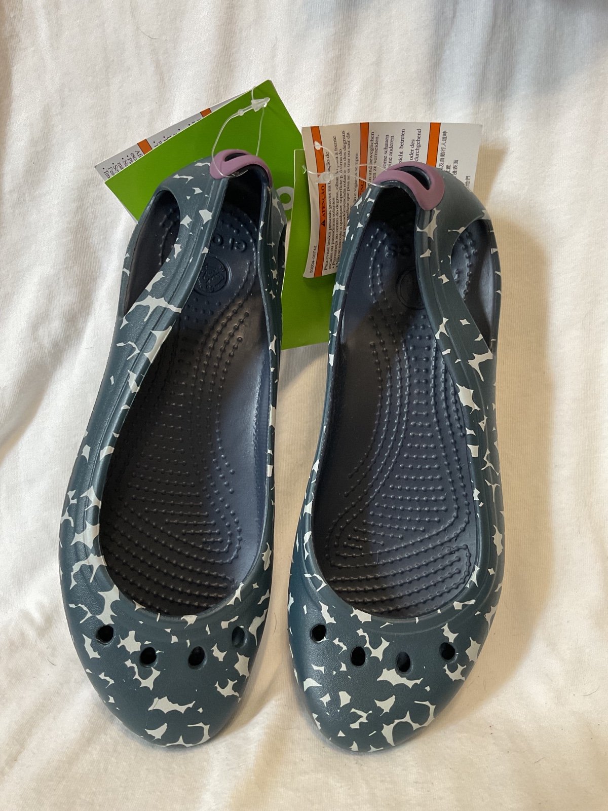 NEW Rare Crocs 203216 Kadee Floral Flat Slingback Graphic Navy Pebble Womens 7