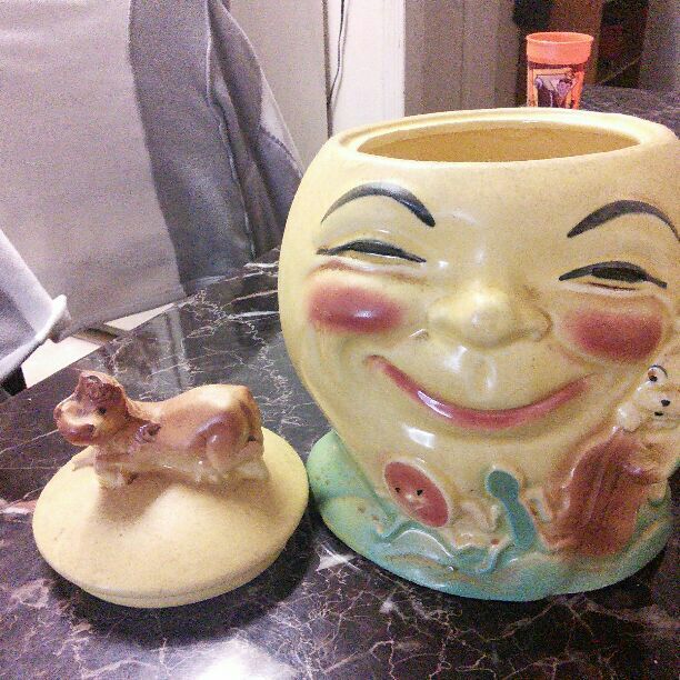 Vintage cookie jar