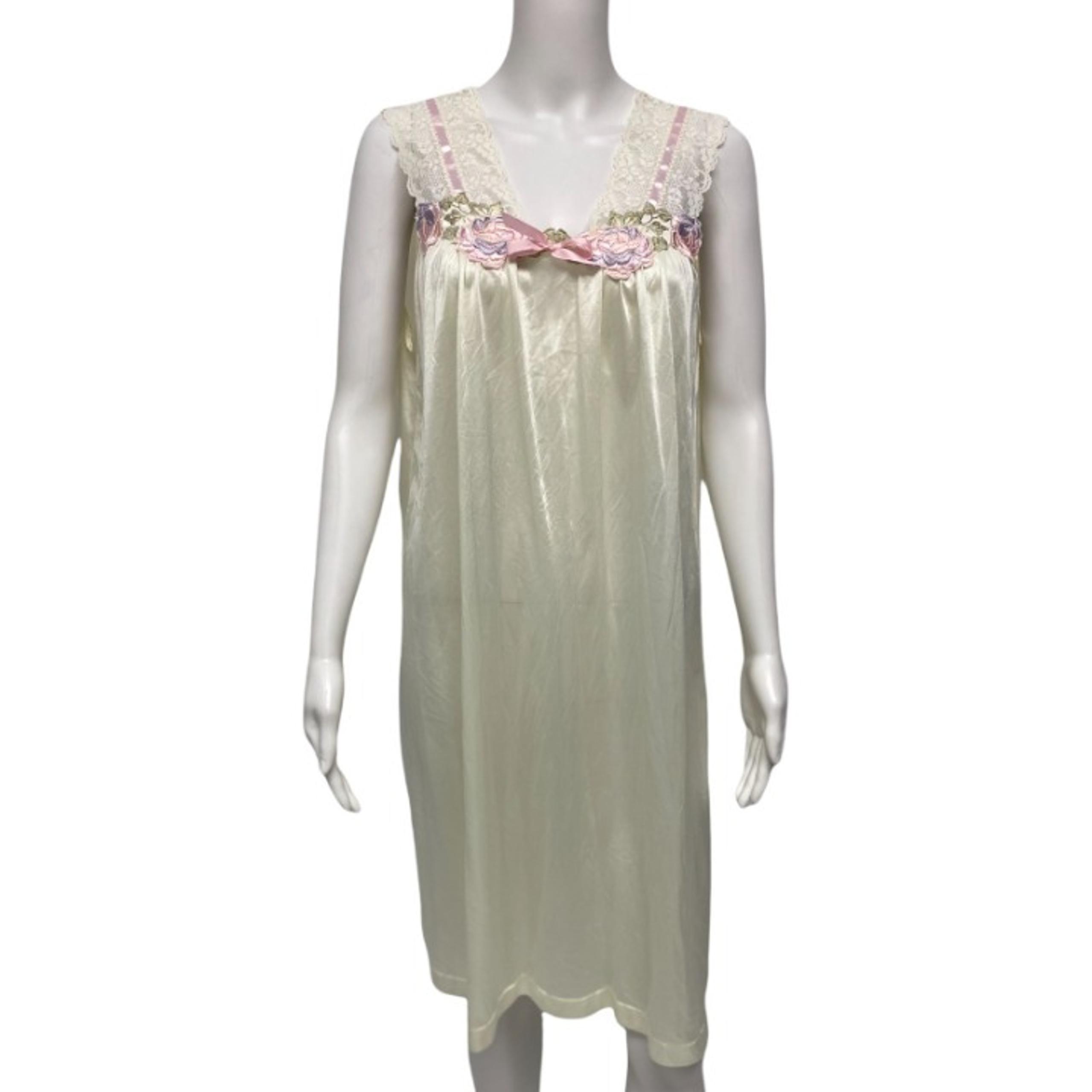 Vanity Fair  women's Nightgowns beige sleeveless tricot all nylon size Small
