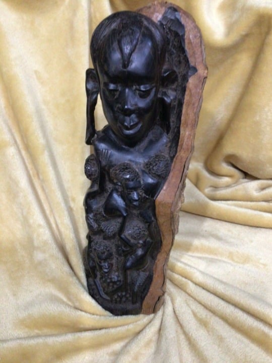 Iron Wood African Sculpture Hand carved Vintage Woman Mother hugging kids 16