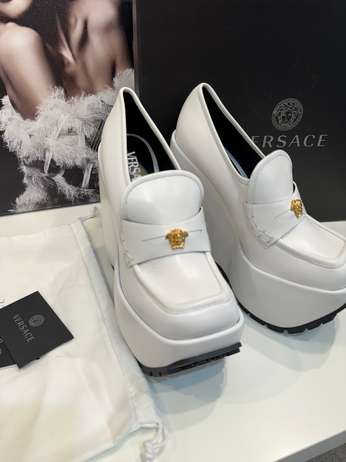 ♦VERSACE♦プラットフォーム・ローファー Versace Leather Loafers | Black | FARFETCH