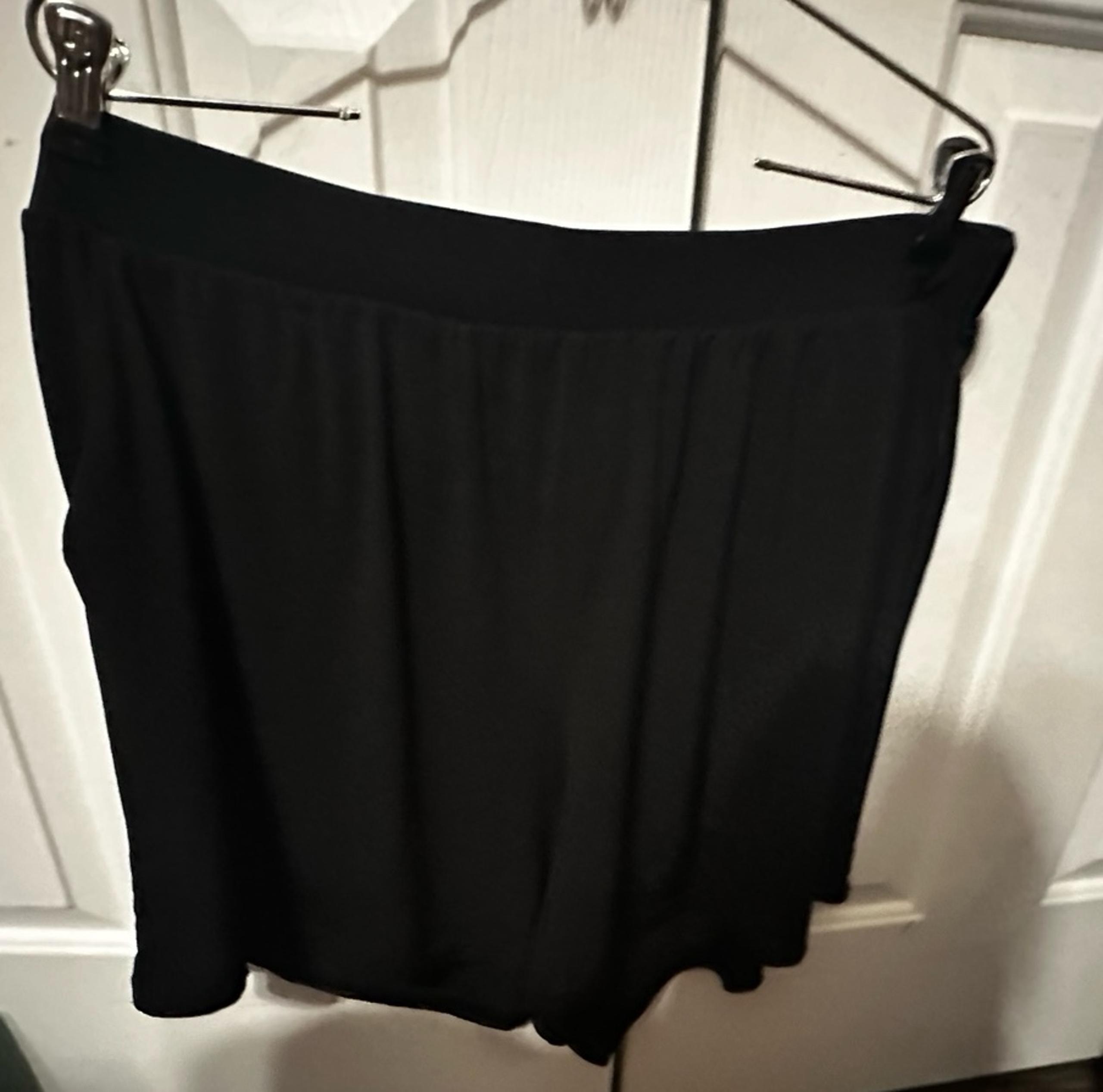Lane Bryant Woman’s Black Dress Shorts size 18/20 Plus size Summer